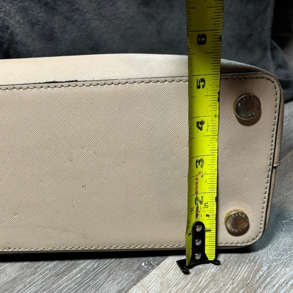 Michael Kors‎ Beige Saffiano Leather Satchel Handbag Gold Hardware Neutral Tote